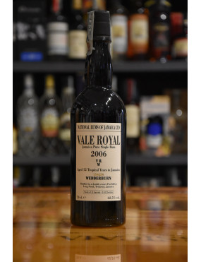 NATIONAL RUM OR JAMAICA VALE ROYAL 2006 VRW CL.70